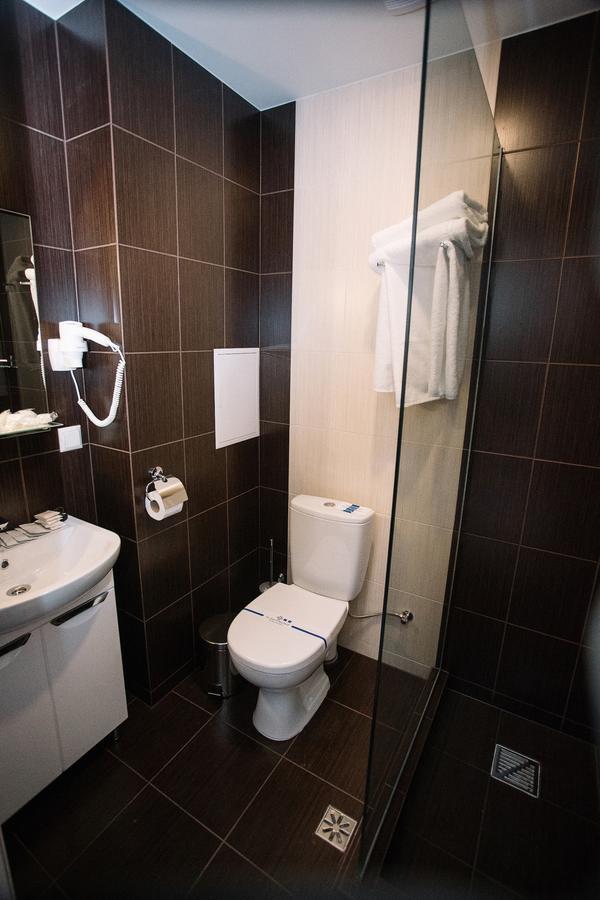 Praha Park Hotel Ujhorod Exterior foto